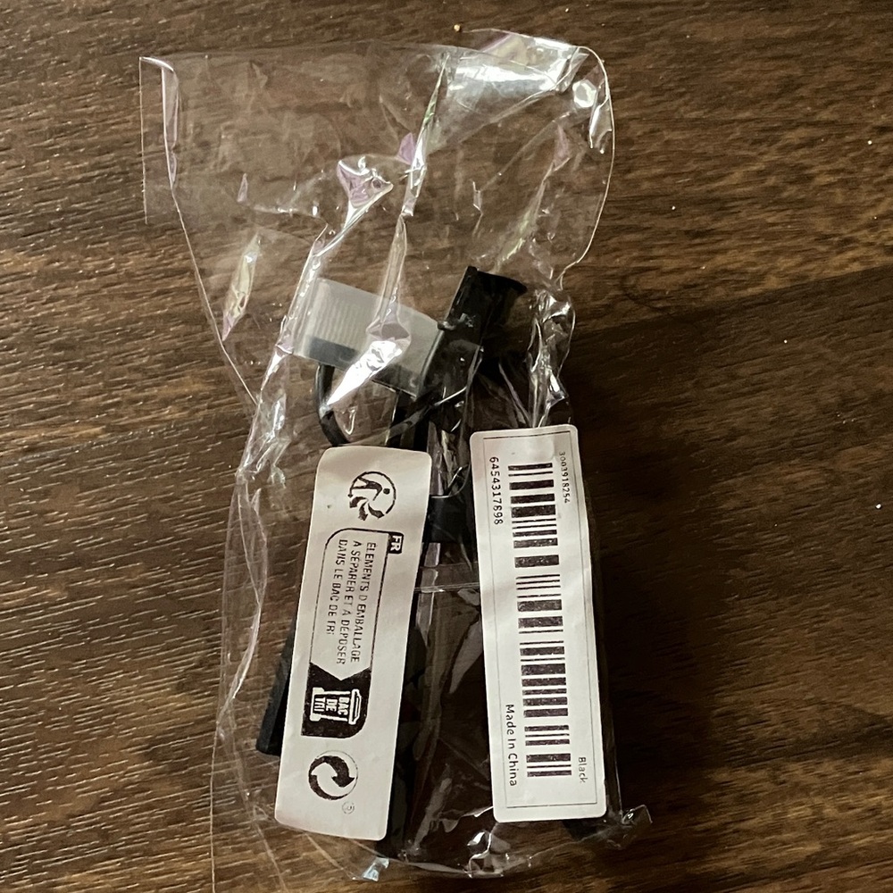 Black eyelash curlers
